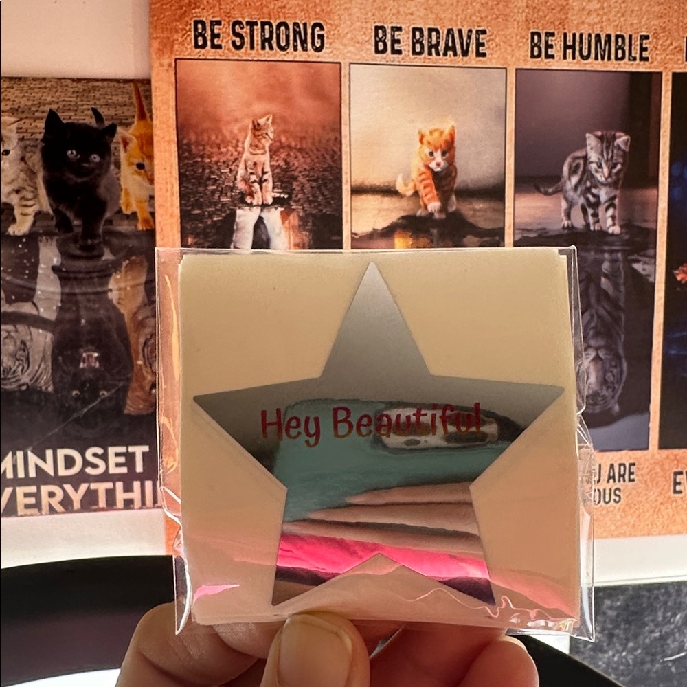 30 Silver Star Mirror Stickers 2 1/2“ x 2 1/2“ - Picture 3 of 3